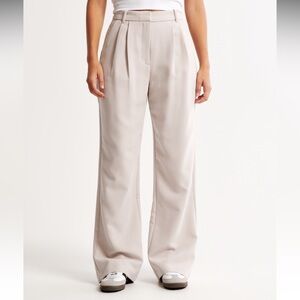 Abercrombie & Fitch Sloane Wide Leg Taupe Pant